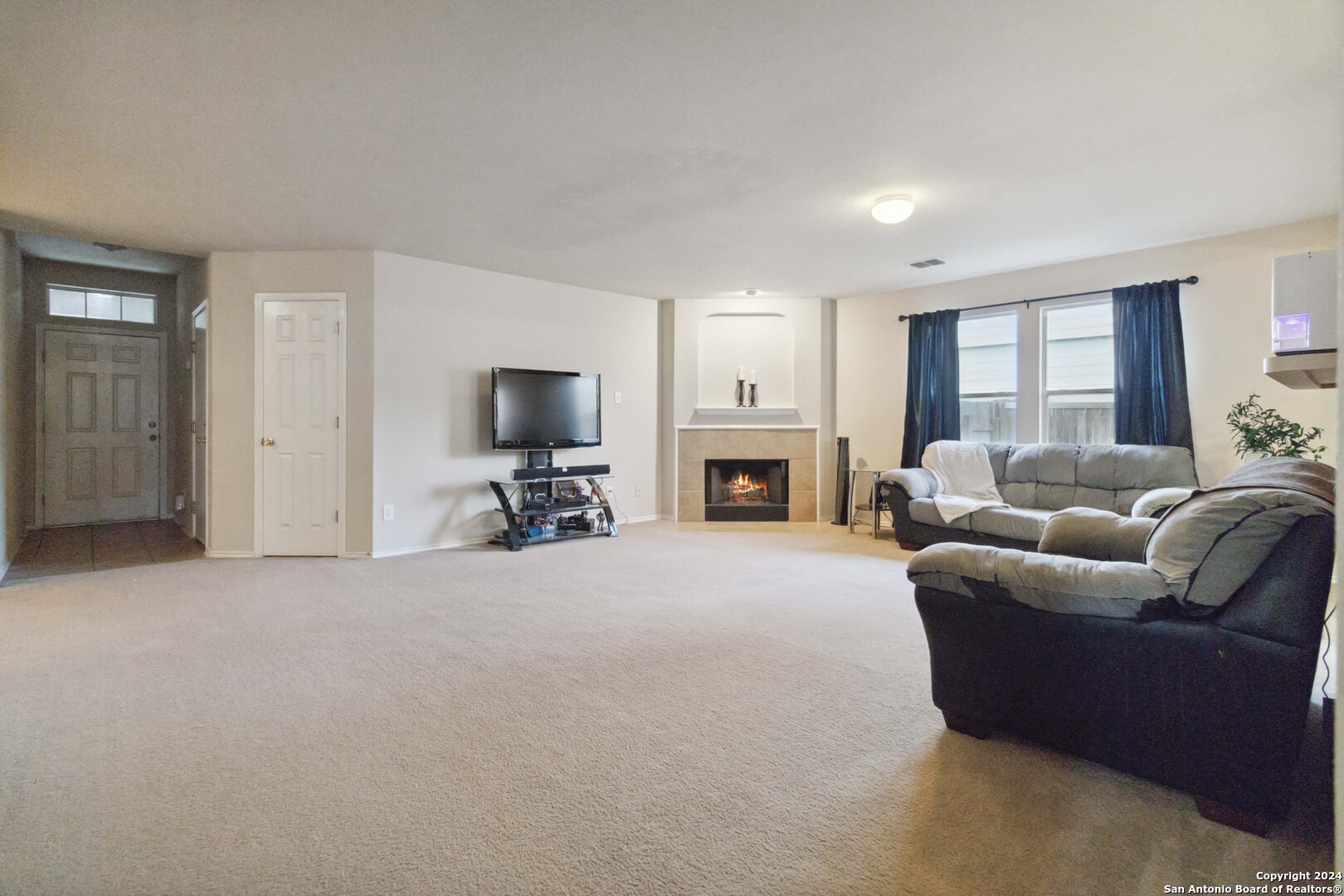 326 Ann Dr