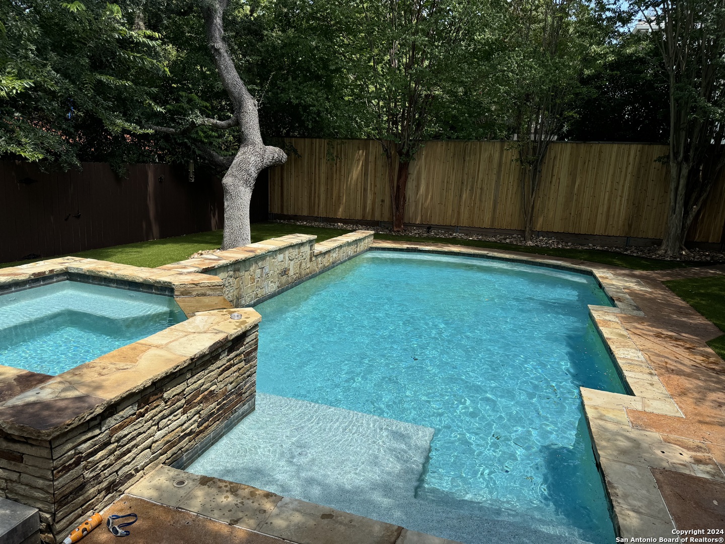 539 MISSION VIEJO