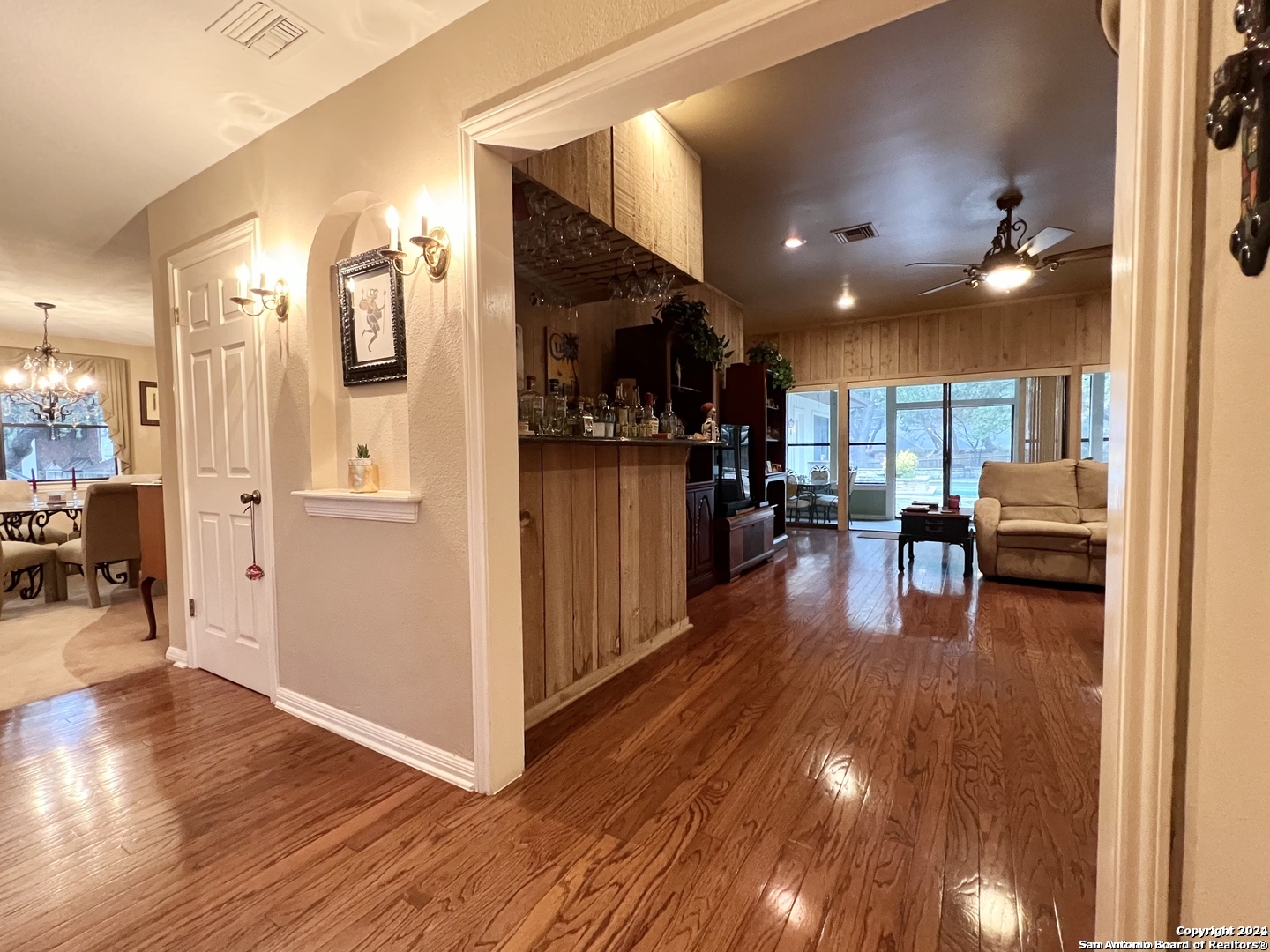 10107 N MANTON LN