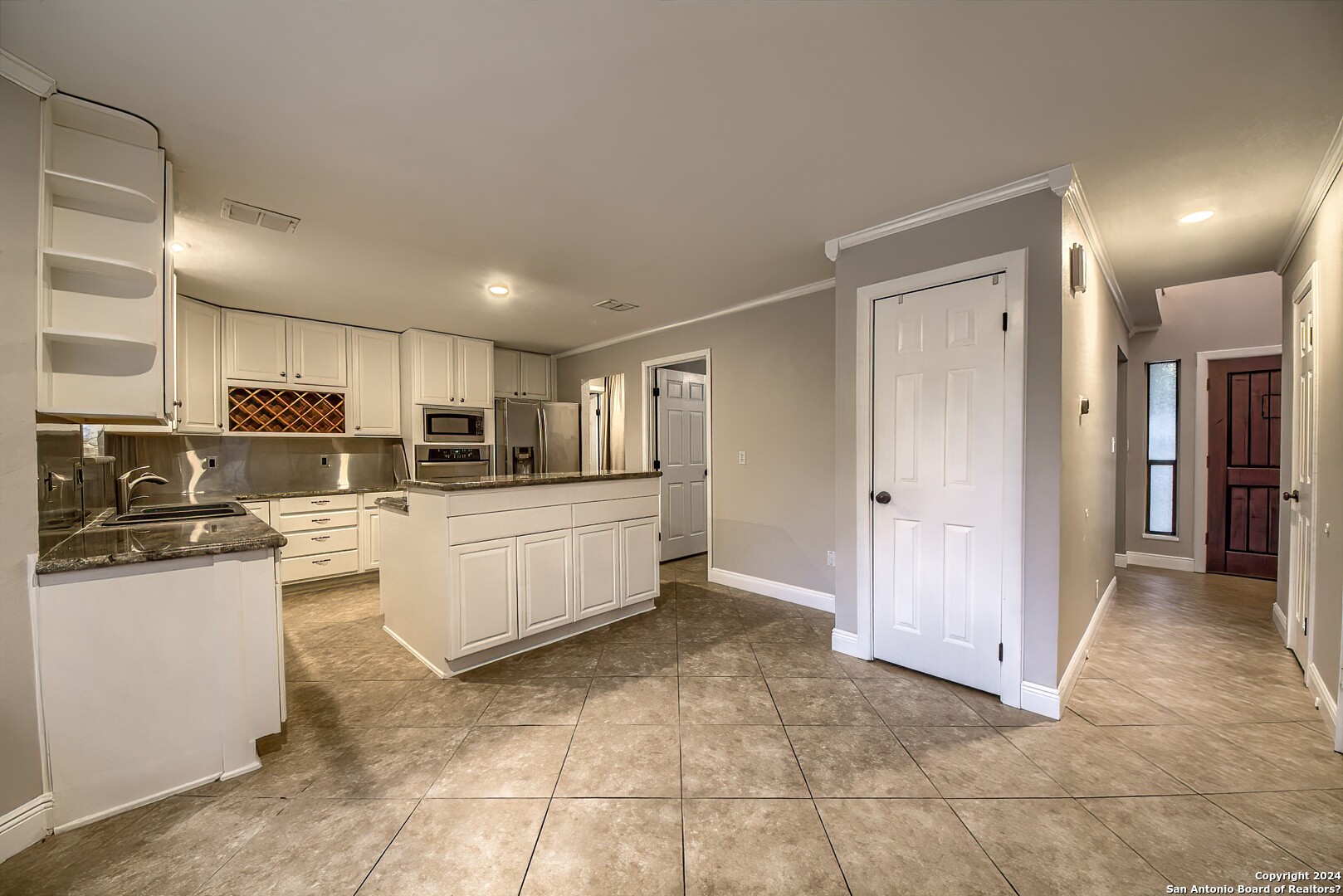 913 MISTY WATER LN