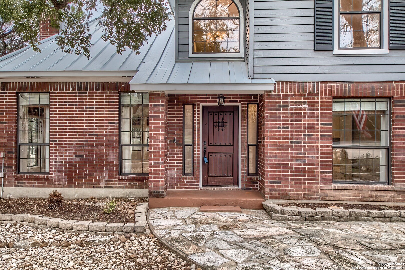 913 MISTY WATER LN