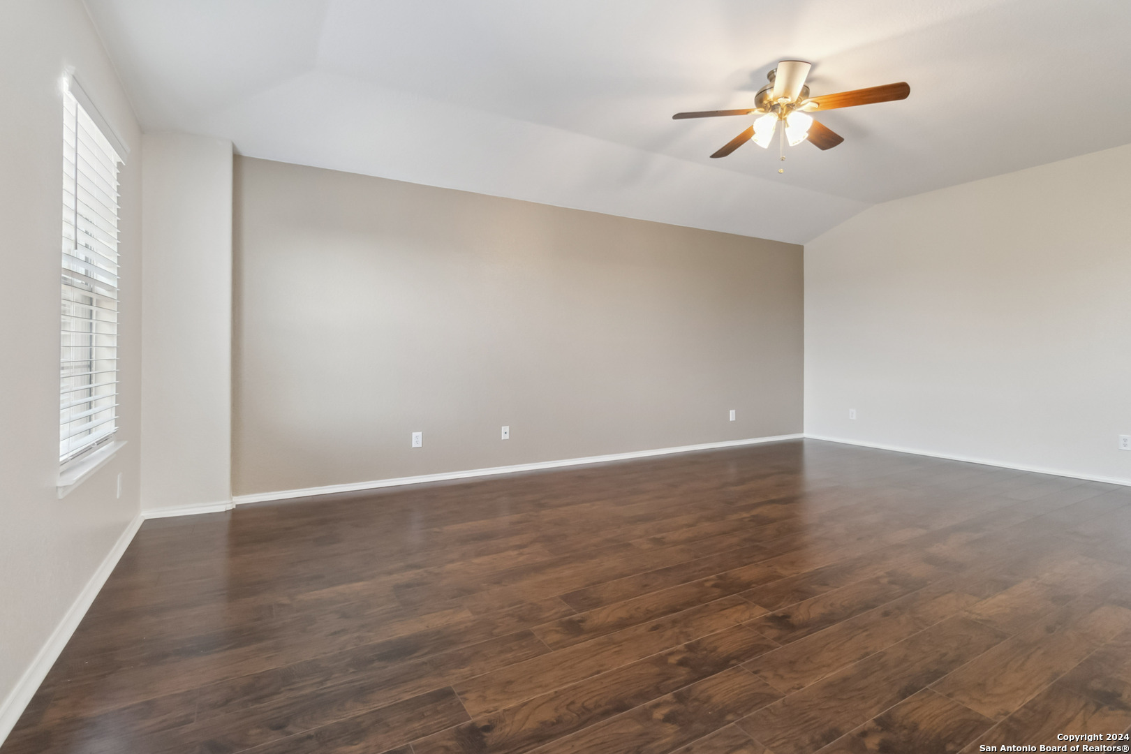 10311 TIMBER COUNTRY
