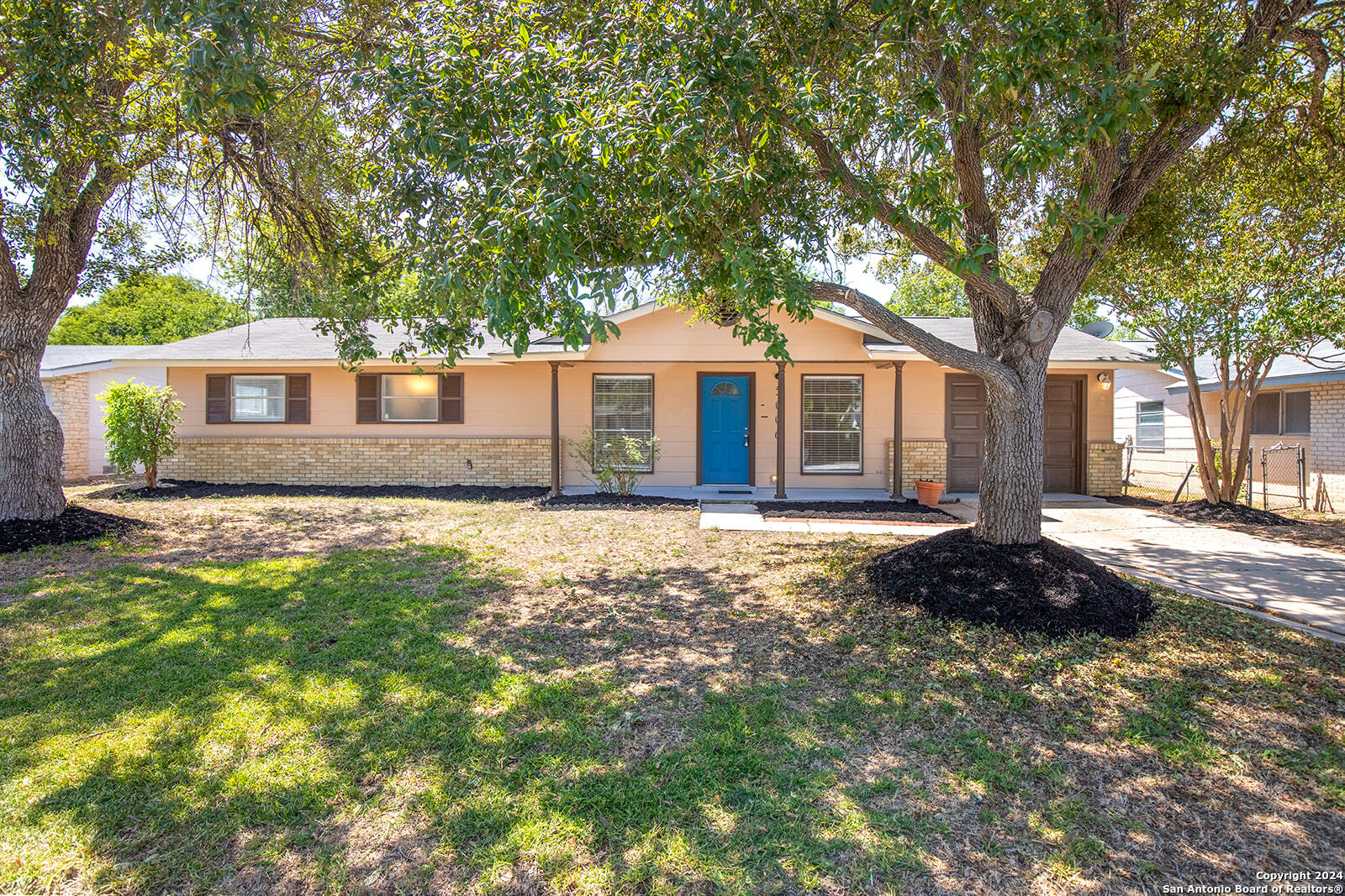 5006 GUINEVERE DR