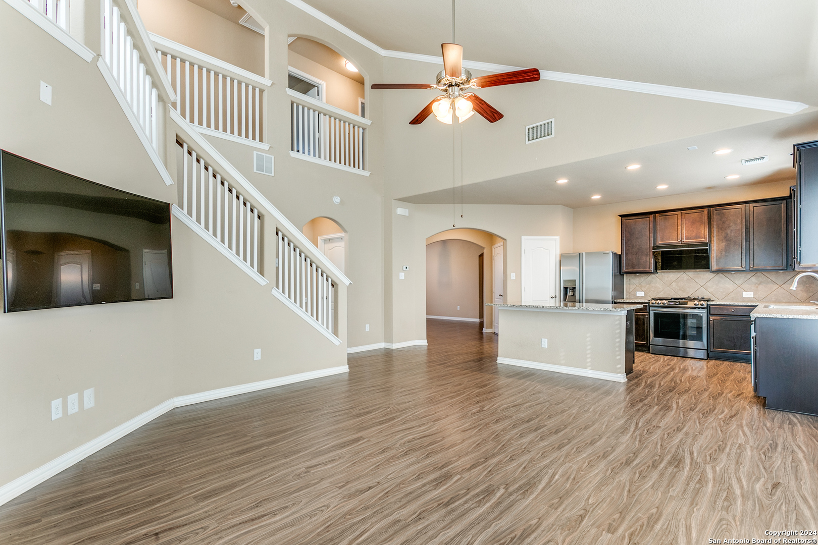 15943 CARDINAL PT