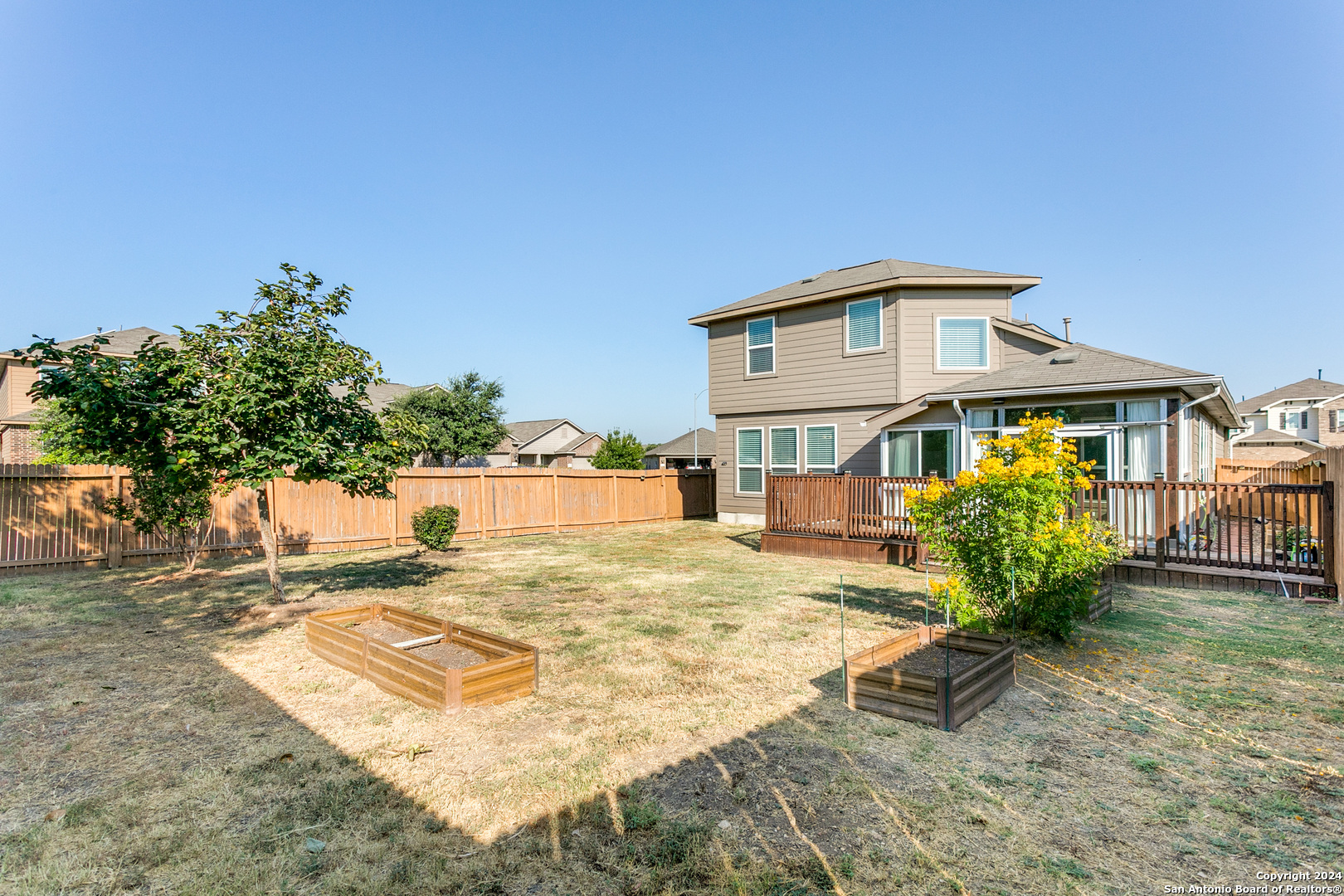 15943 CARDINAL PT
