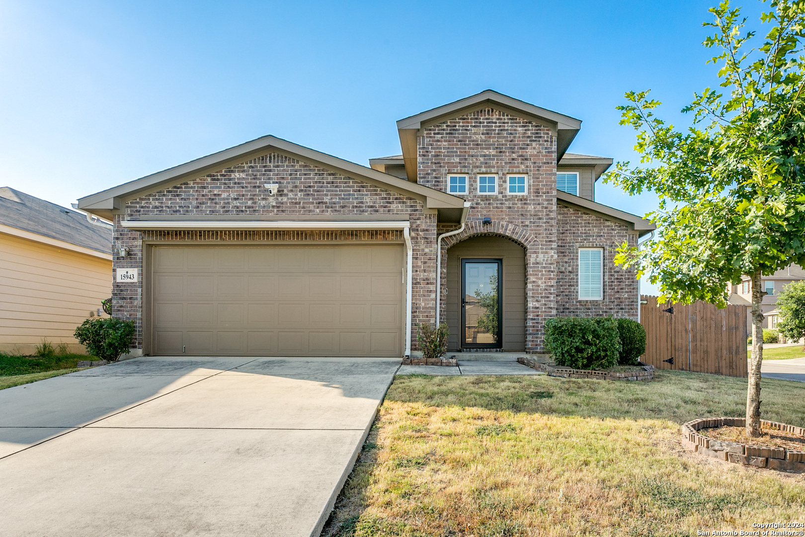 15943 CARDINAL PT