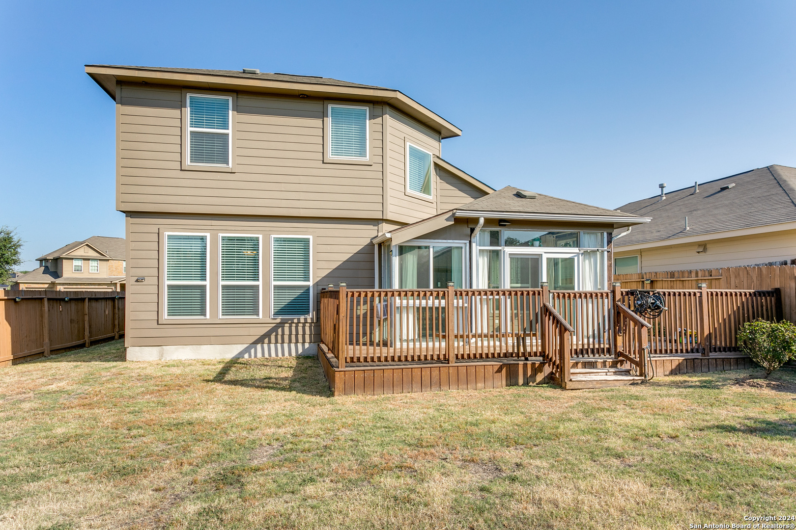 15943 CARDINAL PT