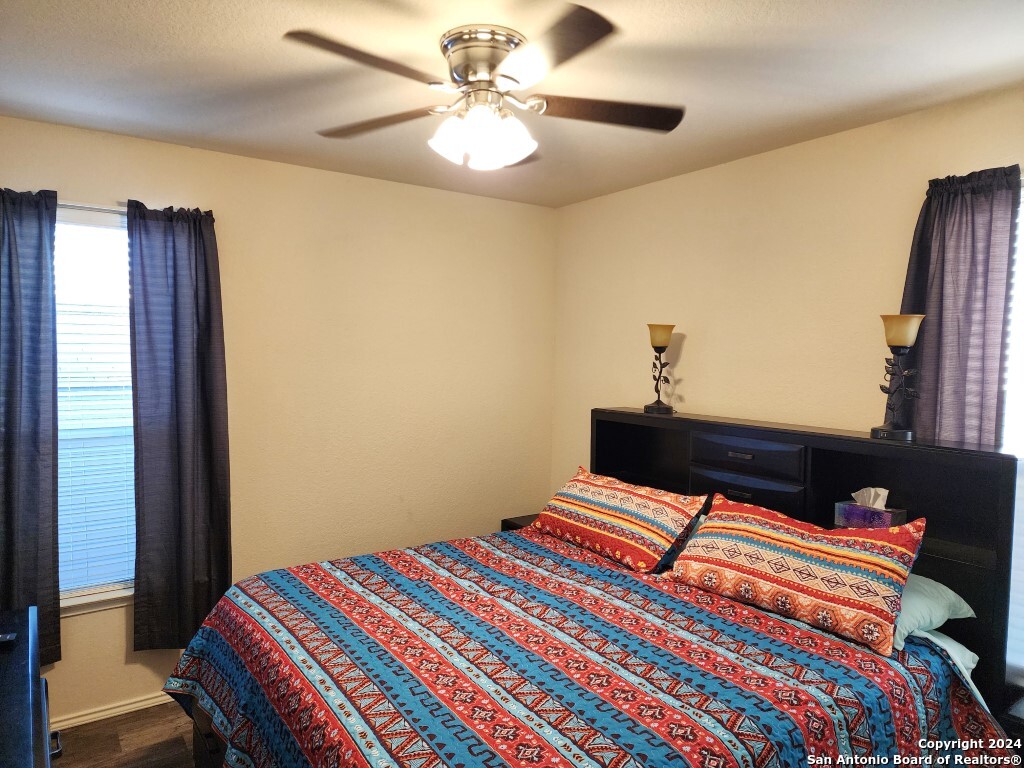 300 APACHE LEDGE