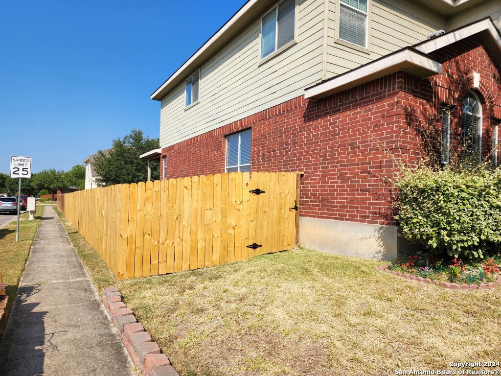 300 APACHE LEDGE