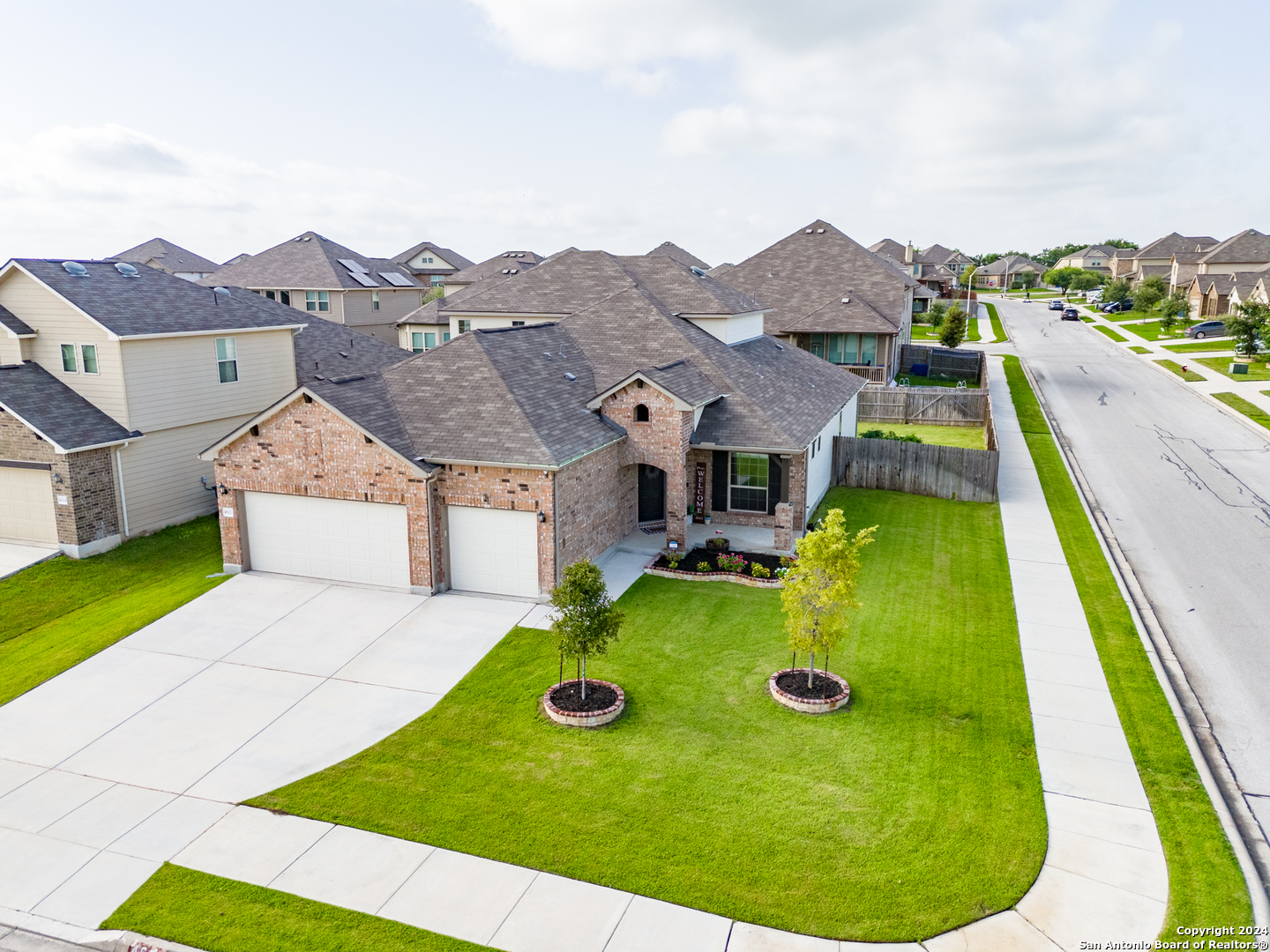 4600 Falling Oak