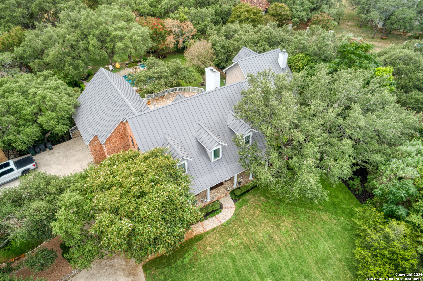 22903 MANGROVE DR
