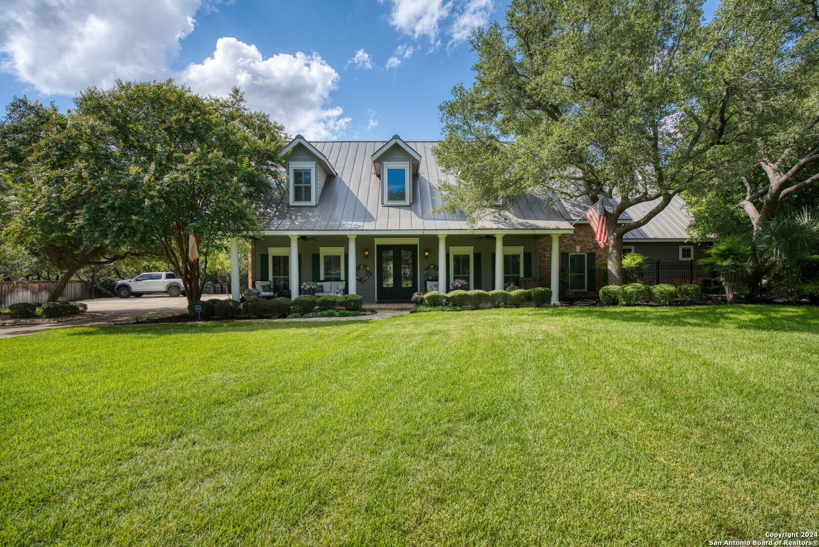 22903 MANGROVE DR