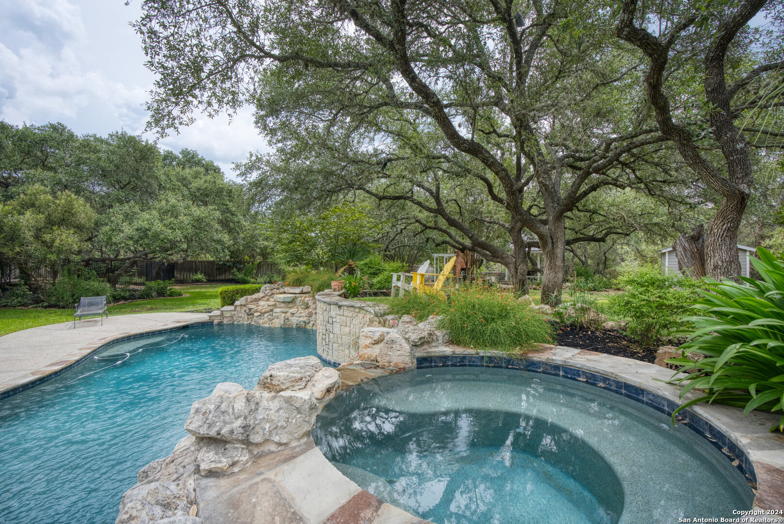 22903 MANGROVE DR