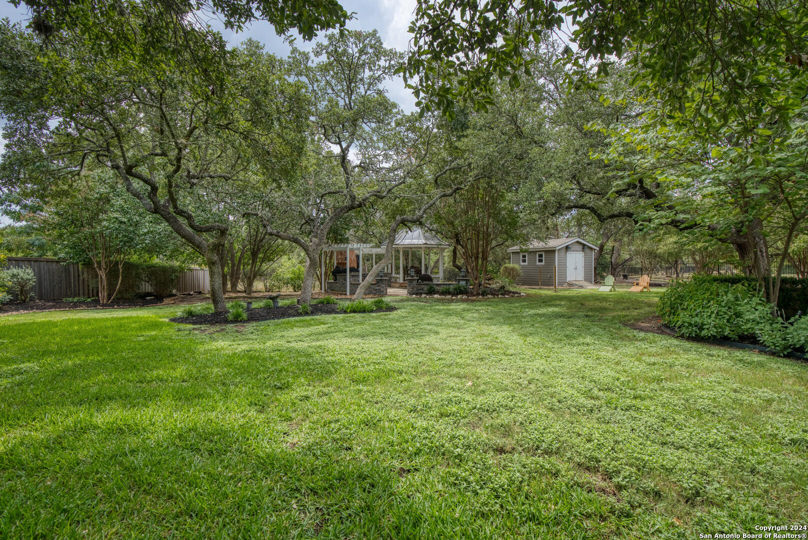 22903 MANGROVE DR