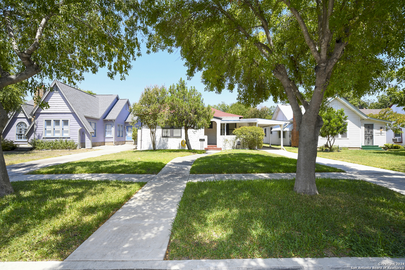 1839 W MAGNOLIA AVE