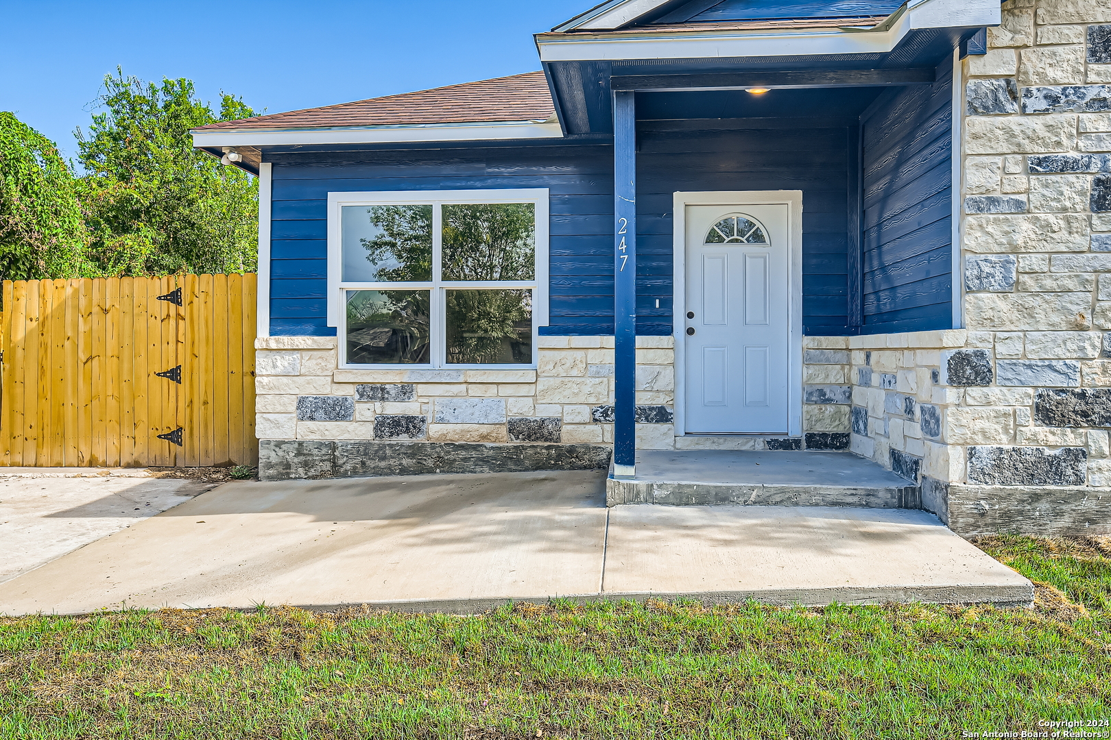 247 SHELBURN DR