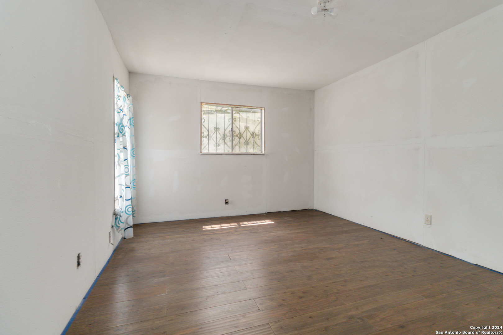 139 LOMA PARK DR