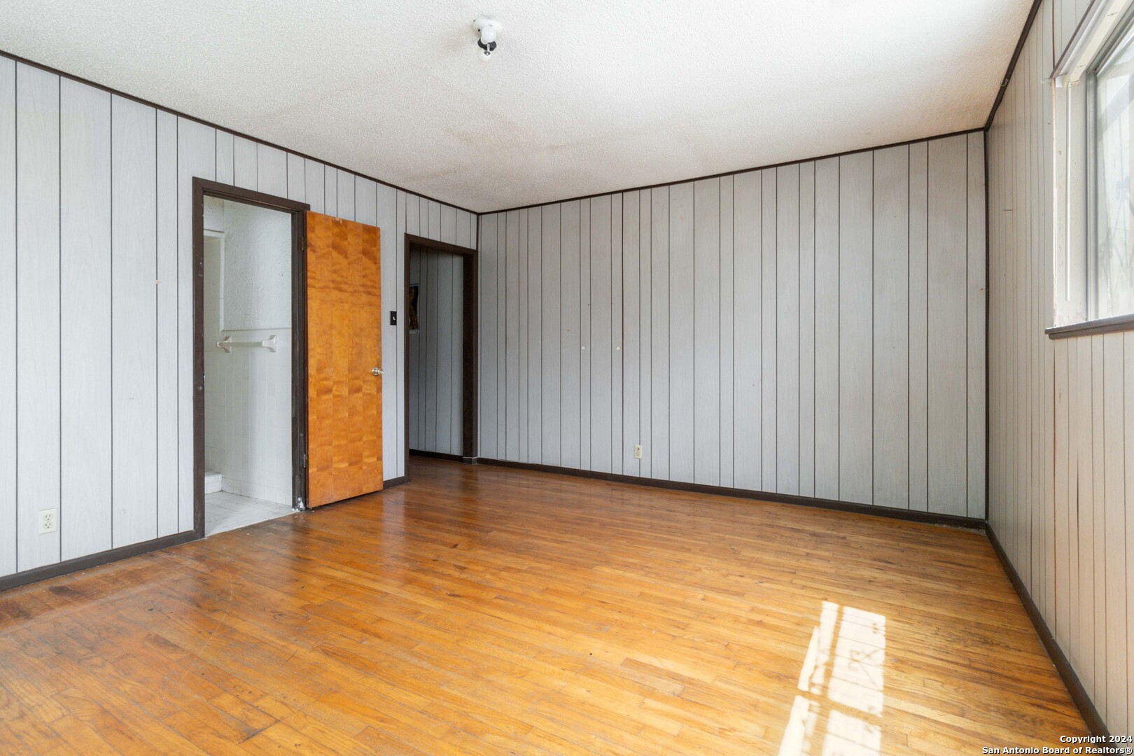 139 LOMA PARK DR