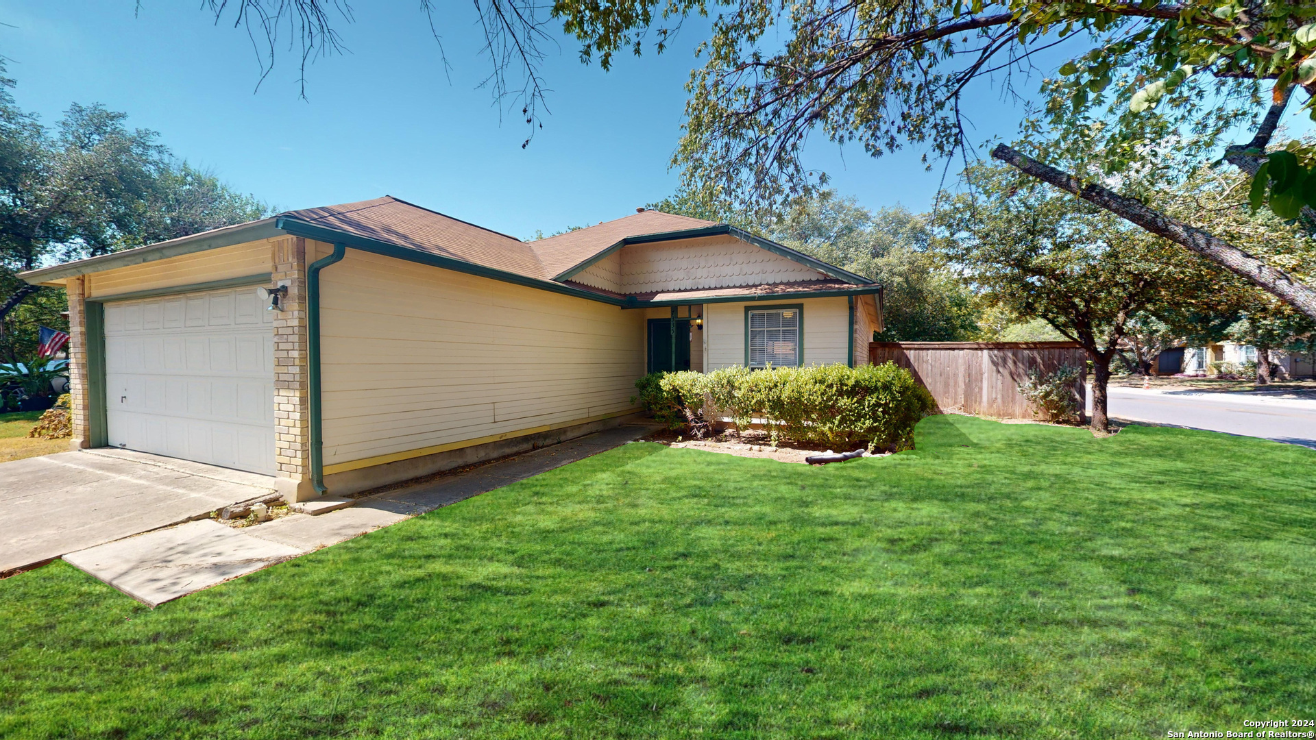7335 LANSBURY DR