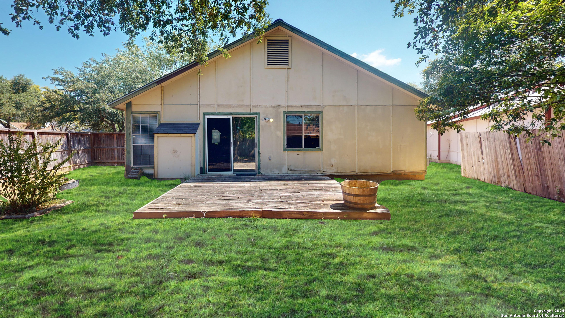 7335 LANSBURY DR