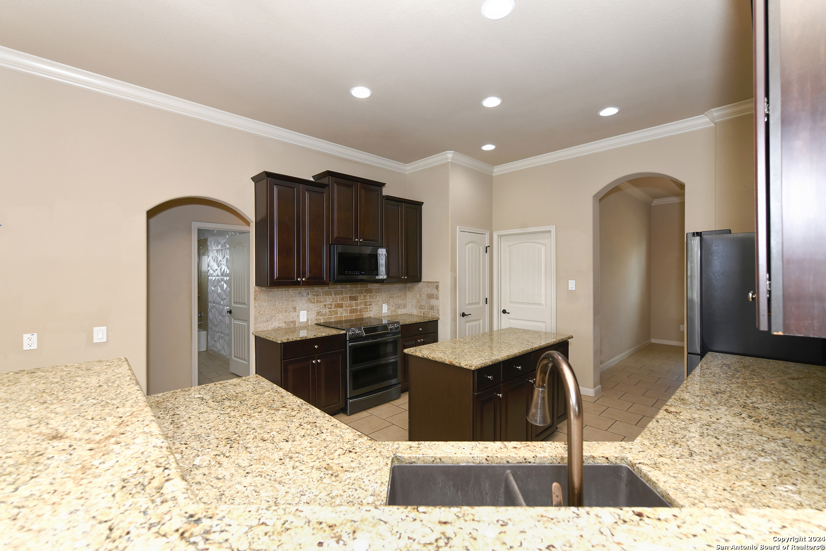 9818 Spinnaker Path