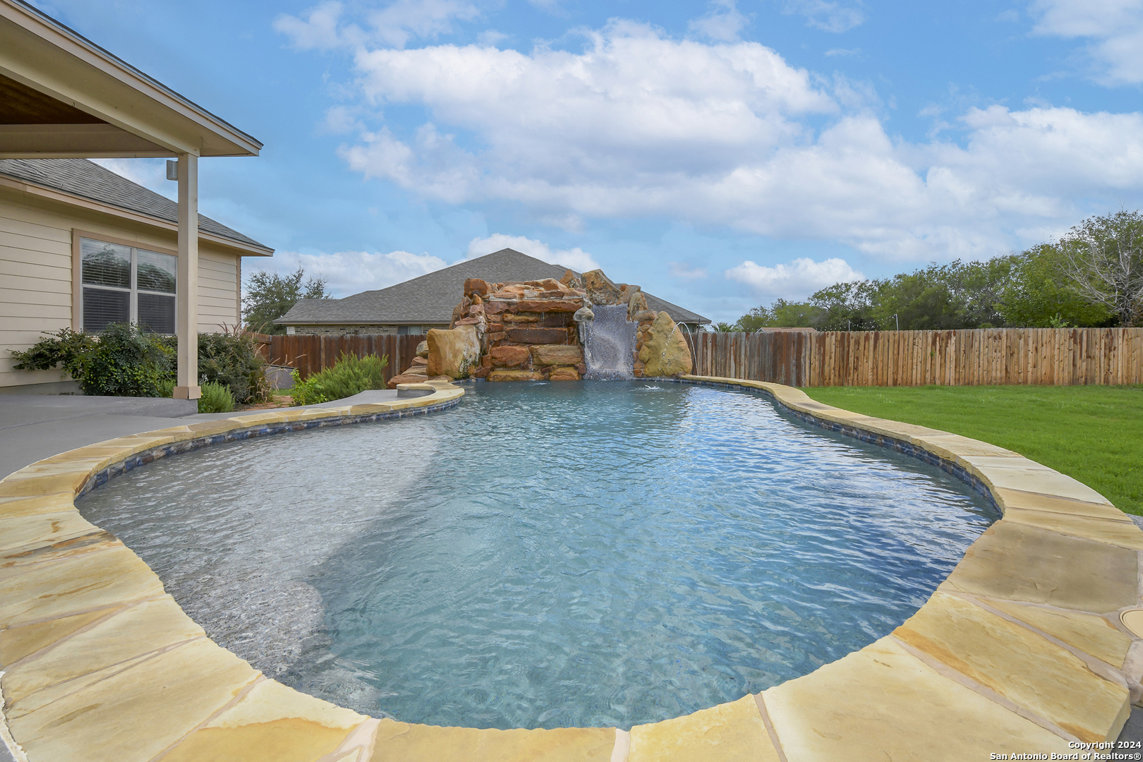 9818 Spinnaker Path