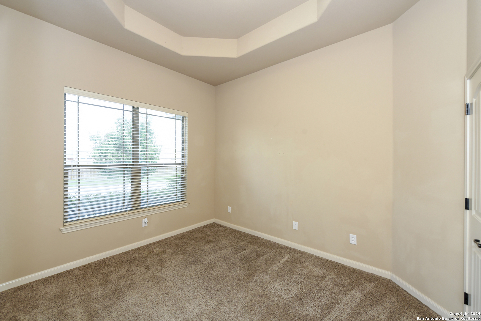 9818 Spinnaker Path