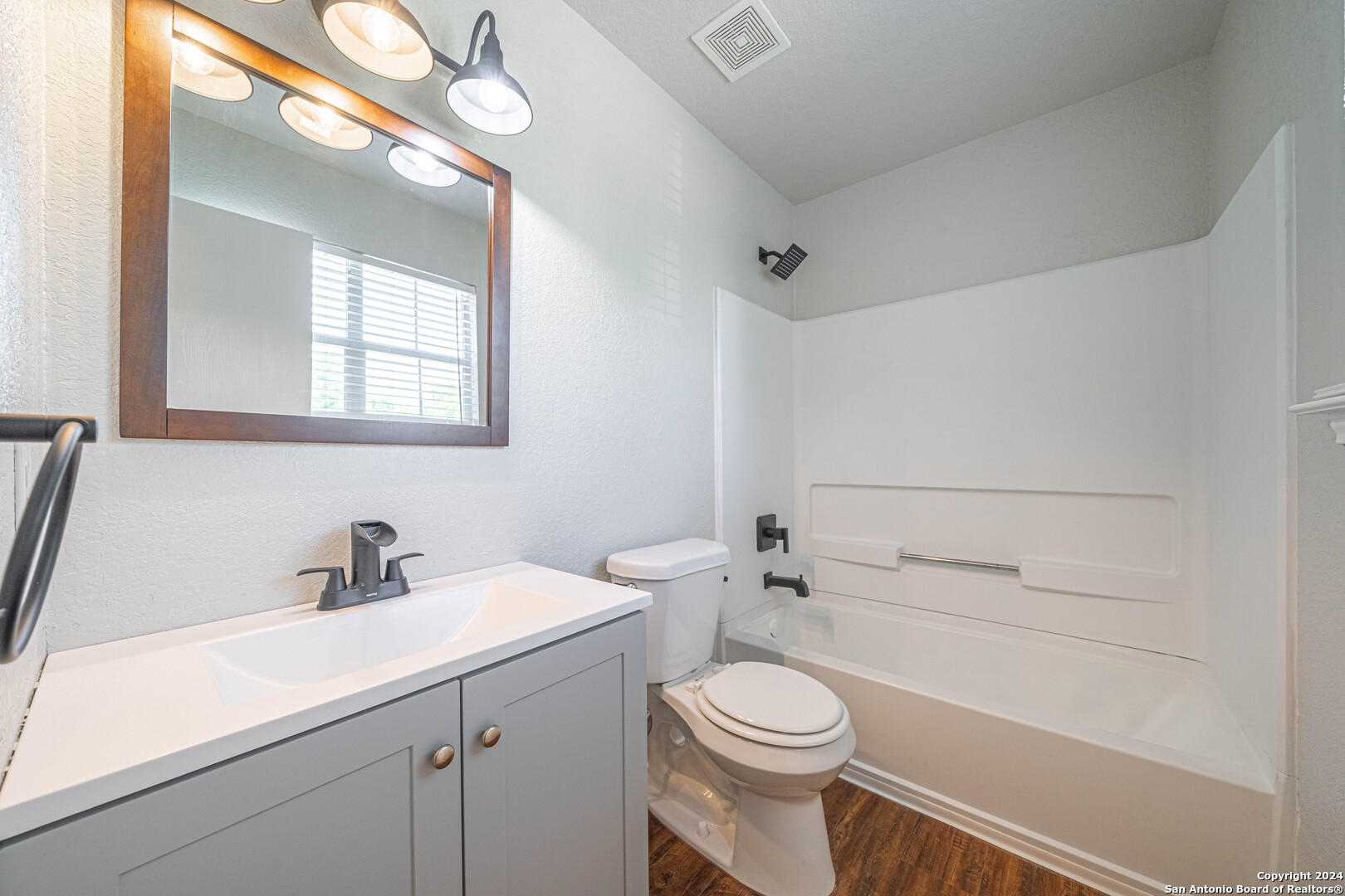 4611 ADKINS TRL