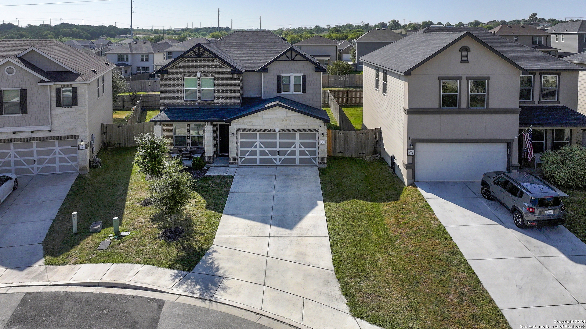742 ANTHEM LN
