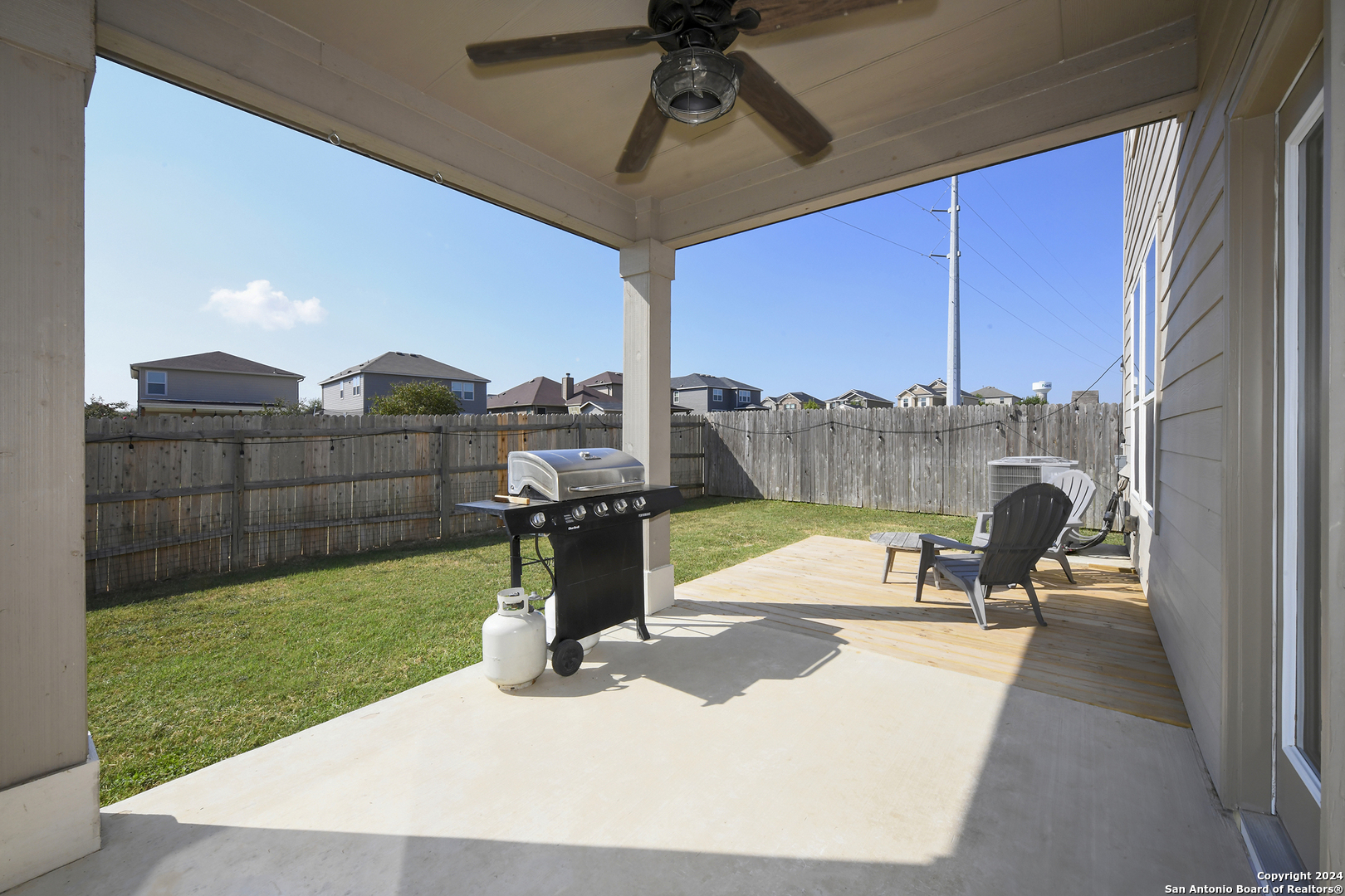 742 ANTHEM LN