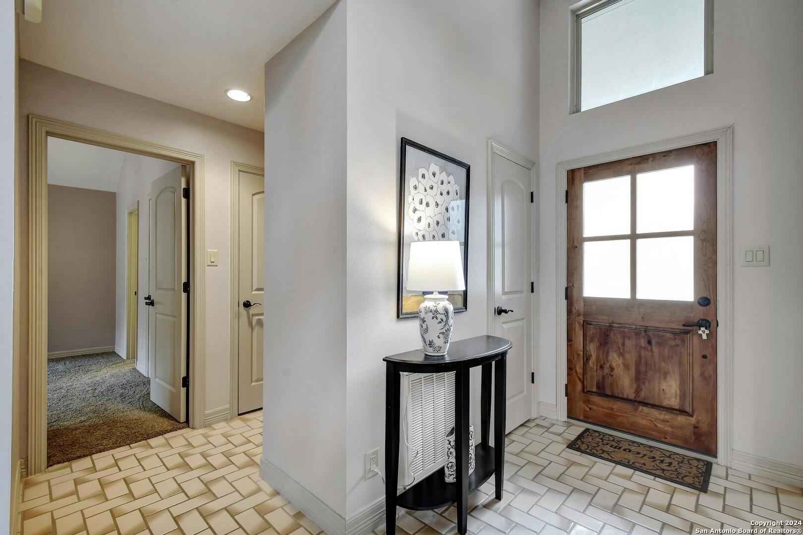 2414 LEDGE HOLLOW