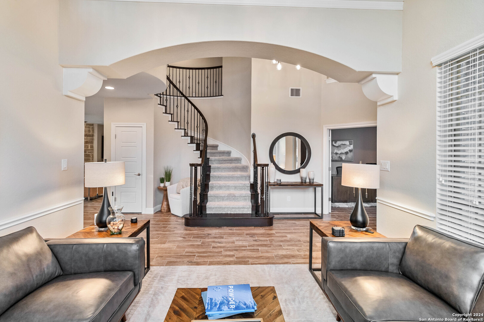 221 ALLEMANIA DR
