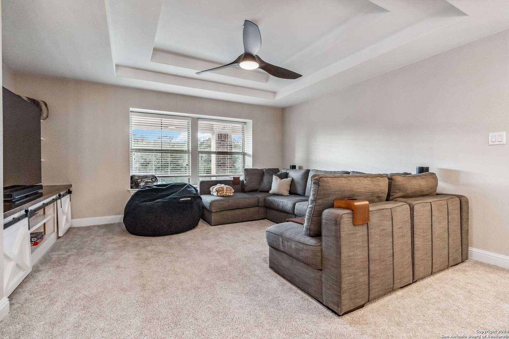 221 ALLEMANIA DR