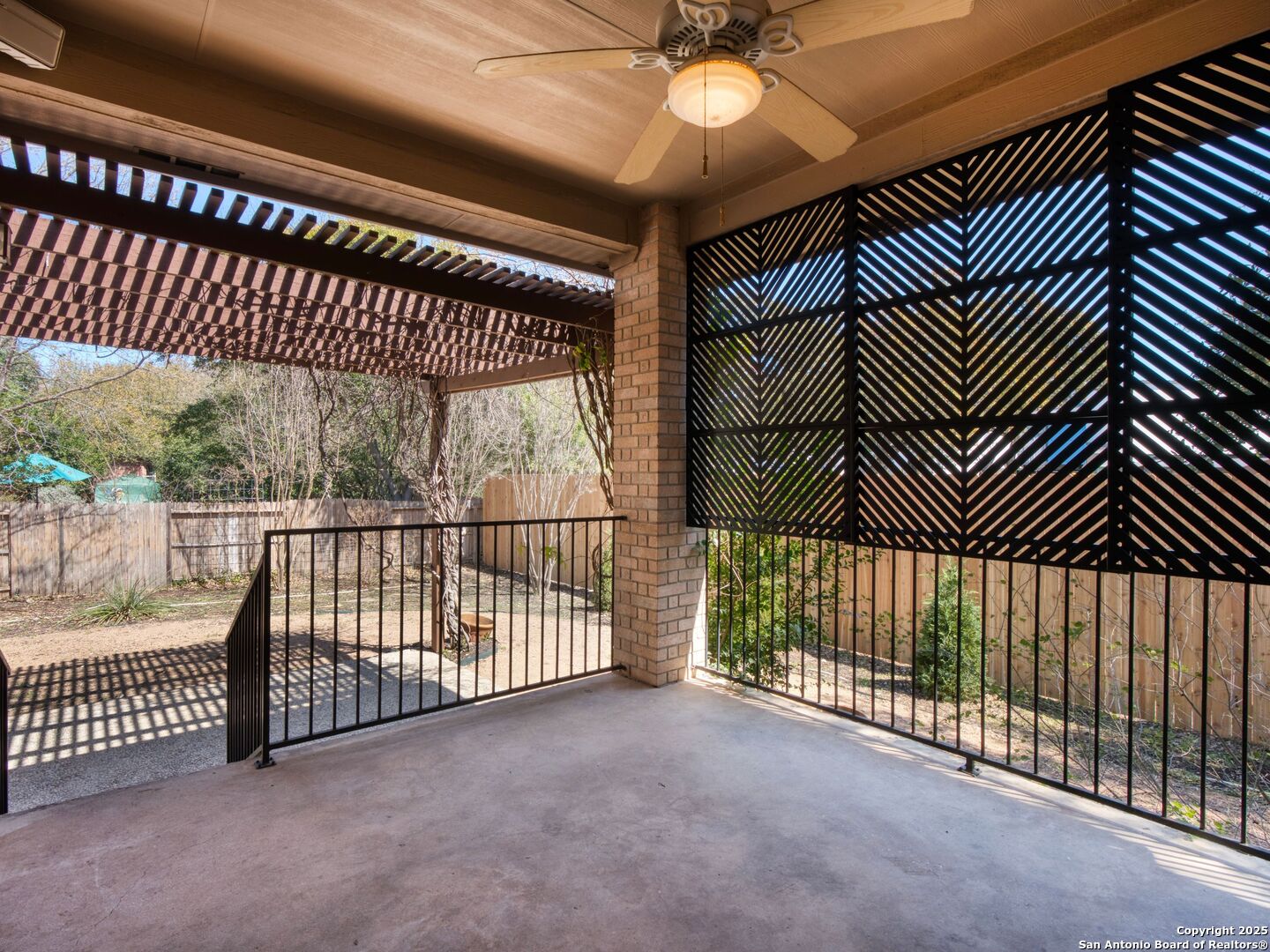 111 Antler Cir