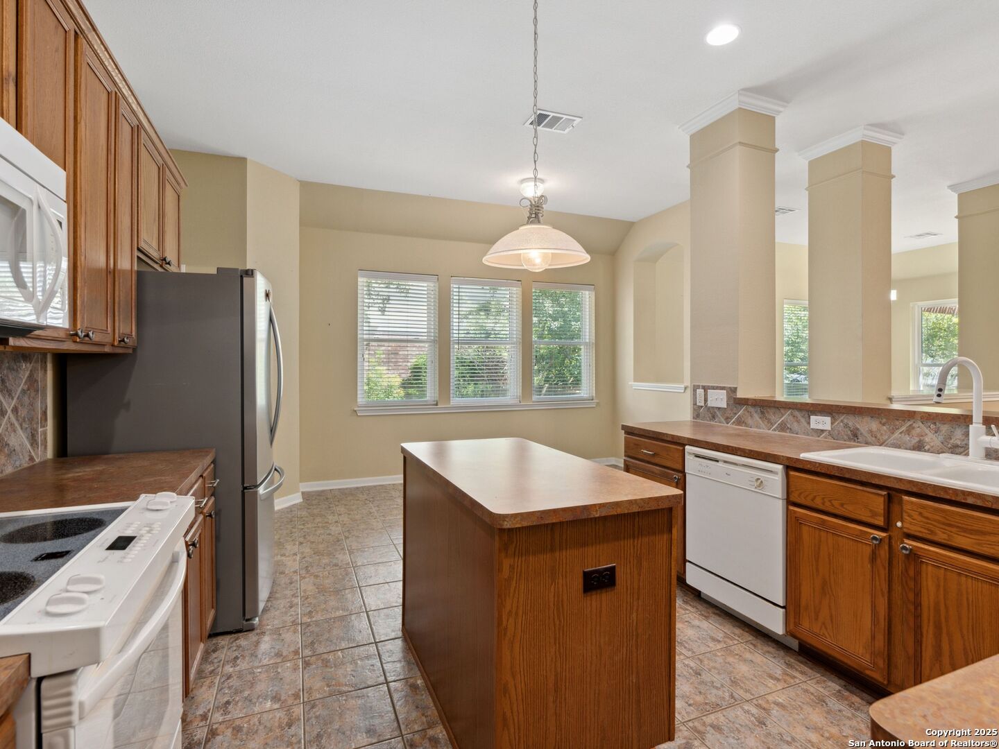 111 Antler Cir