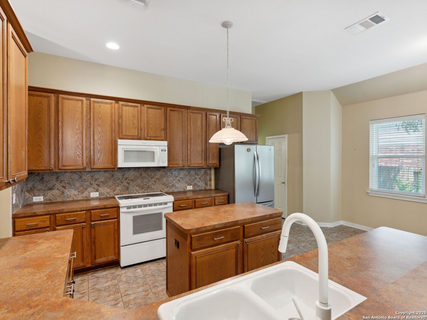 111 Antler Cir