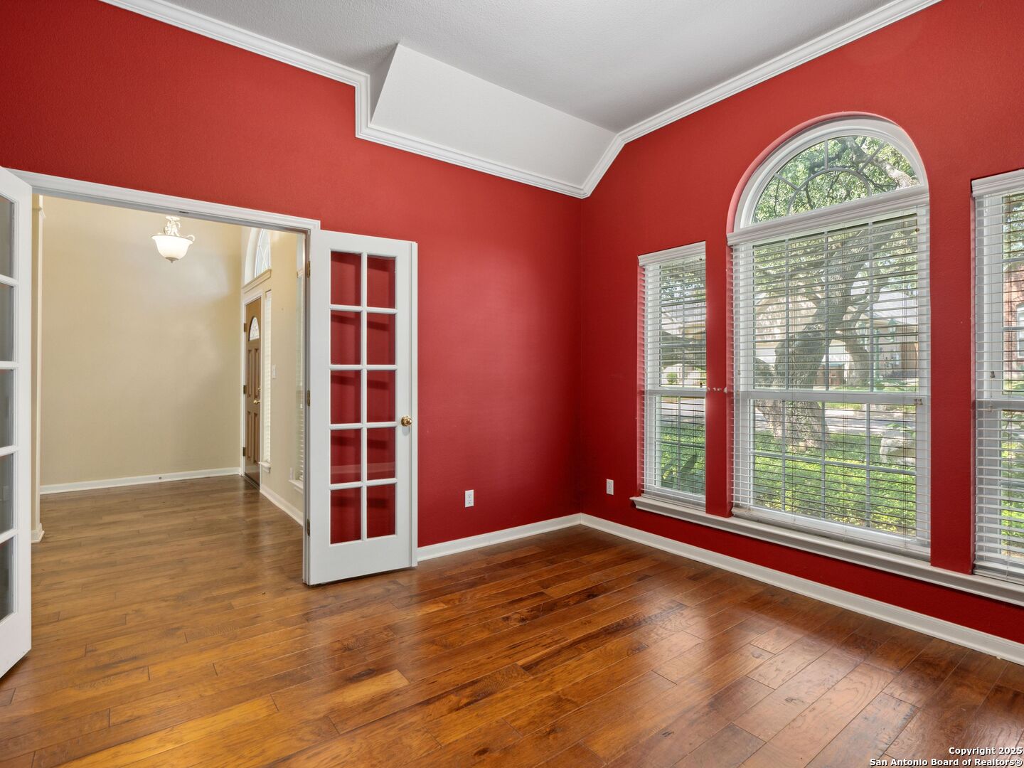 111 Antler Cir