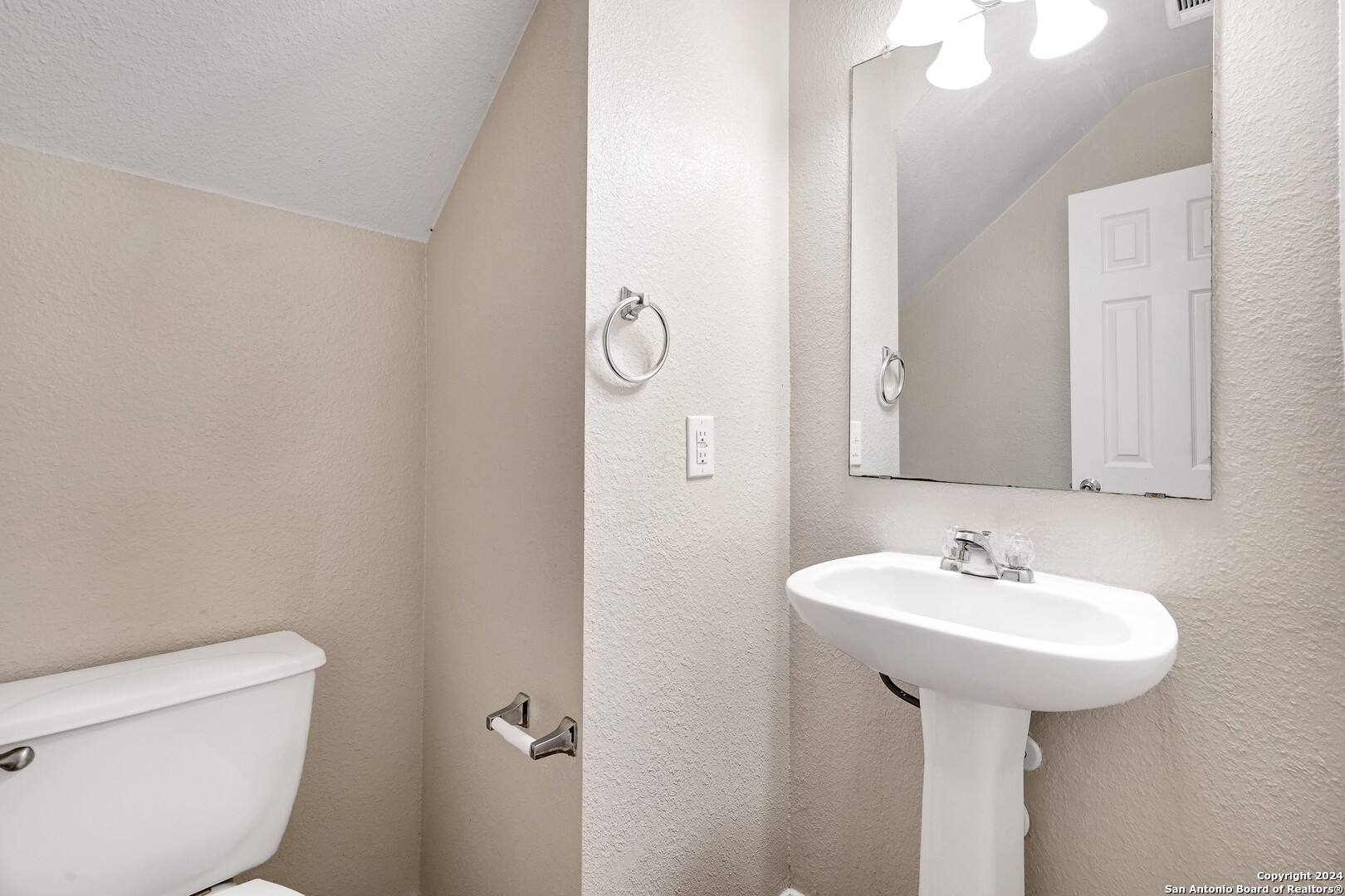 7902 RUIDOSO CHASE