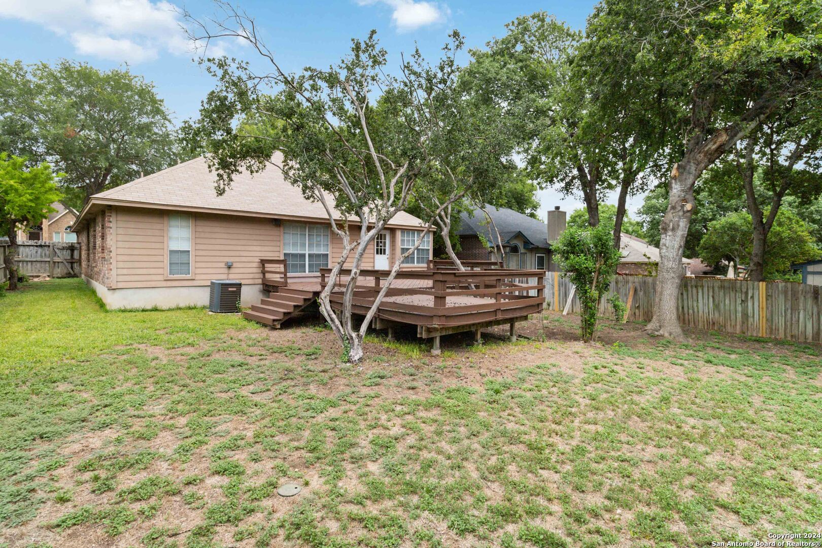 1104 DRAYTON
