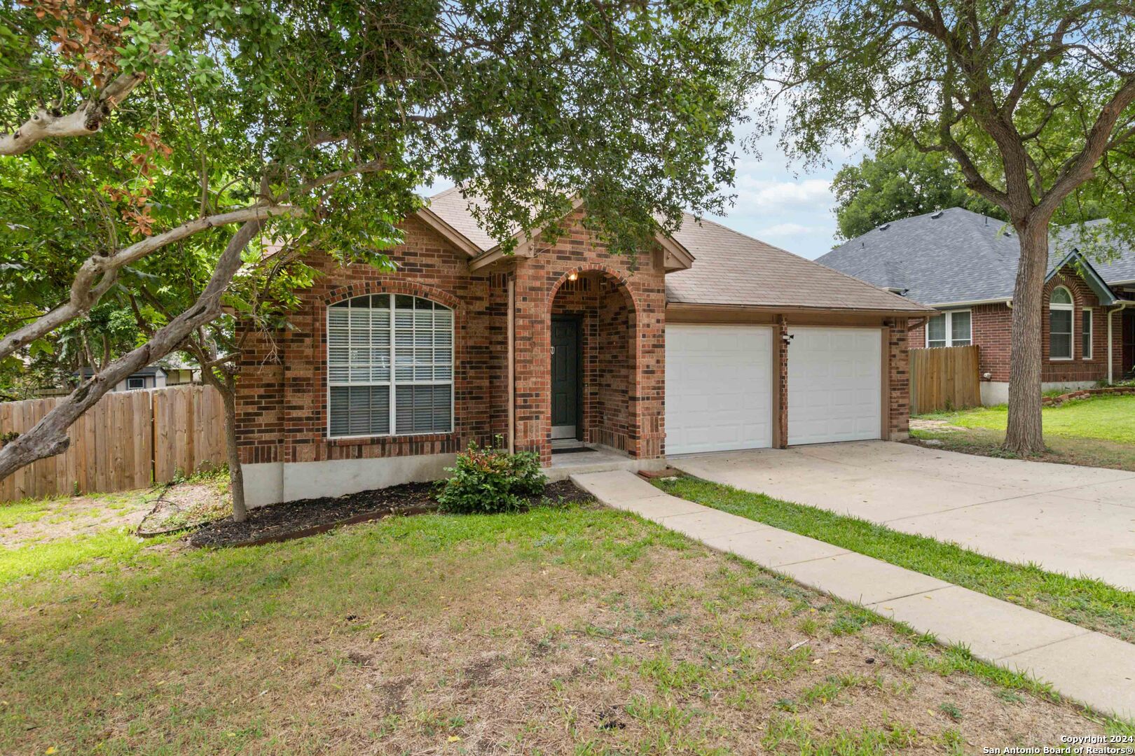 1104 DRAYTON