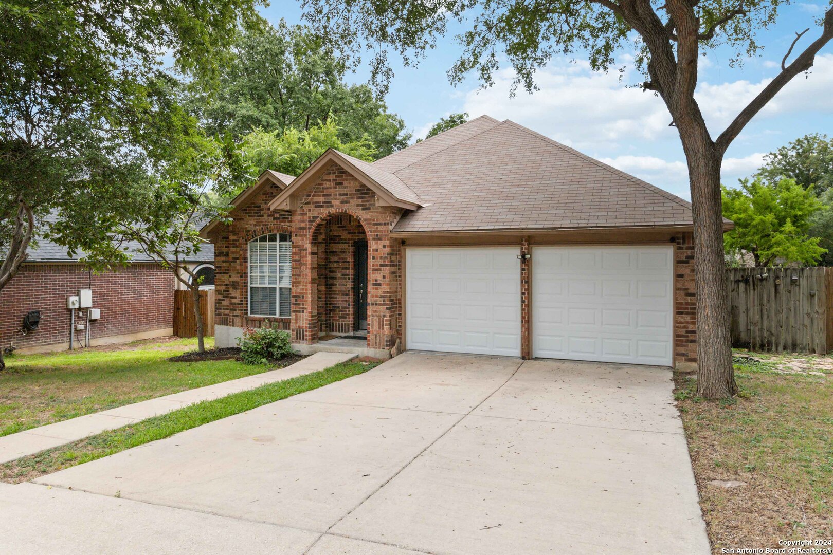 1104 DRAYTON