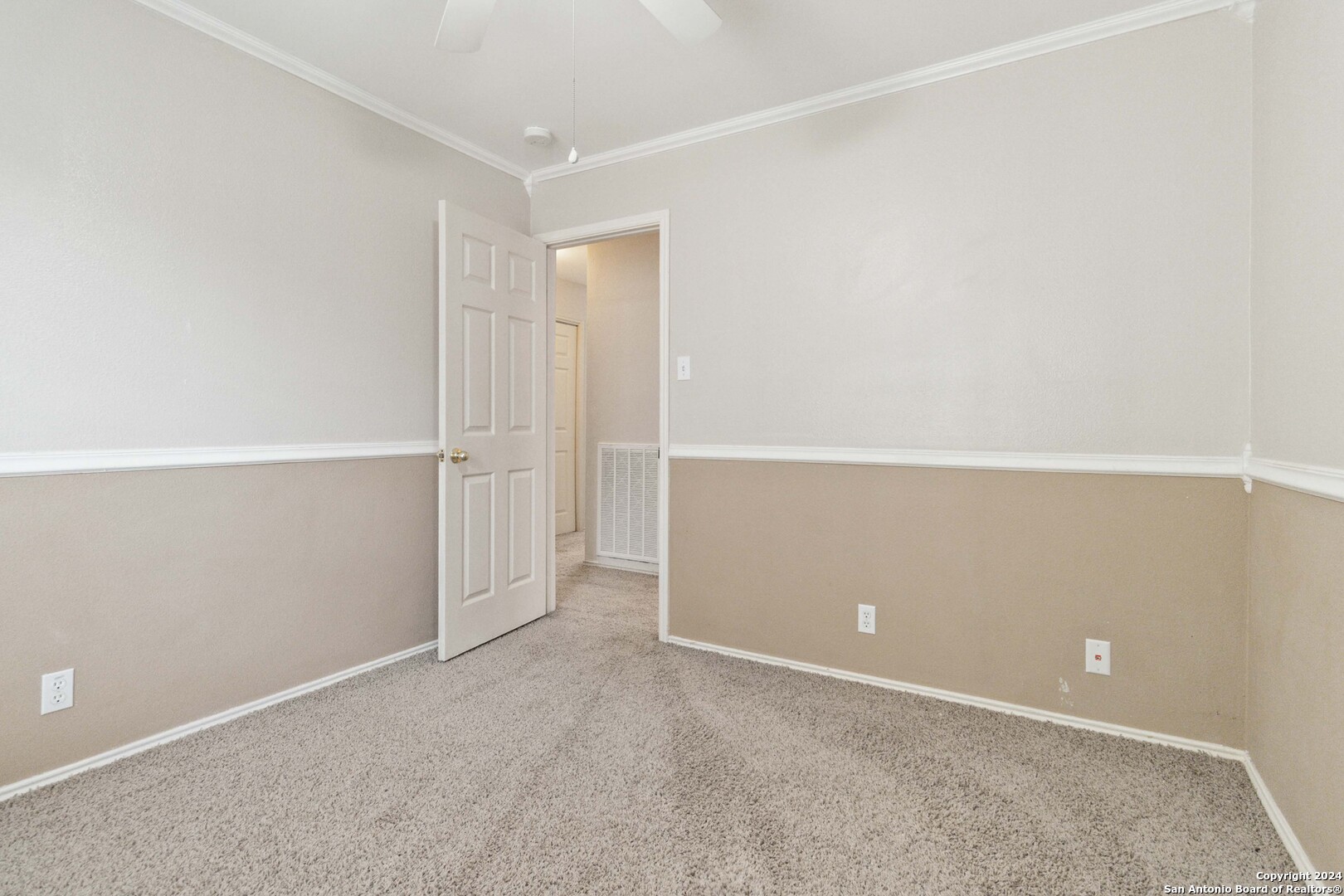 1104 DRAYTON