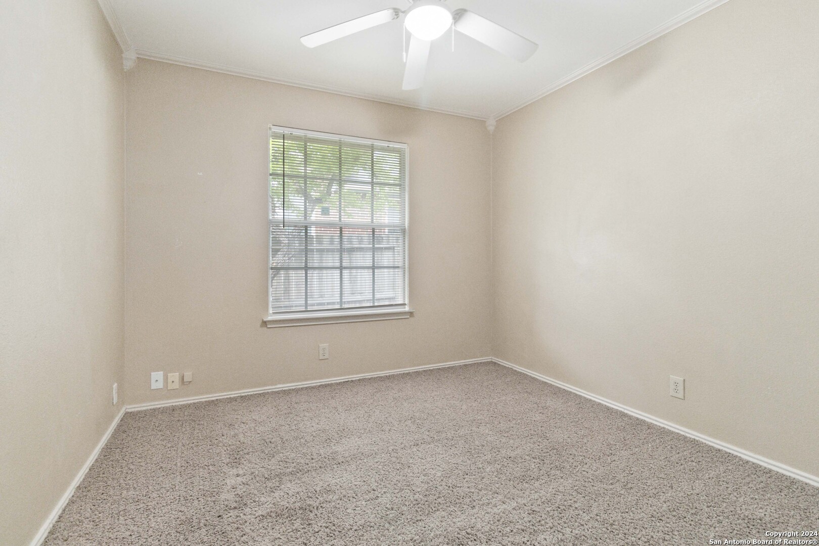 1104 DRAYTON