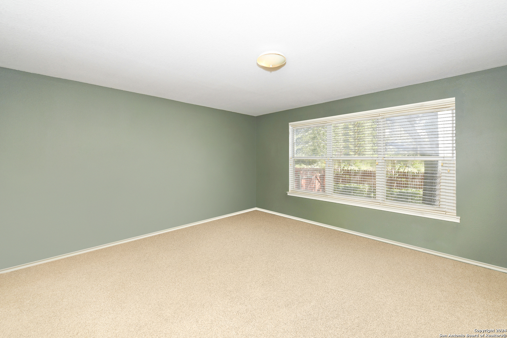 2614 MONTEBELLO