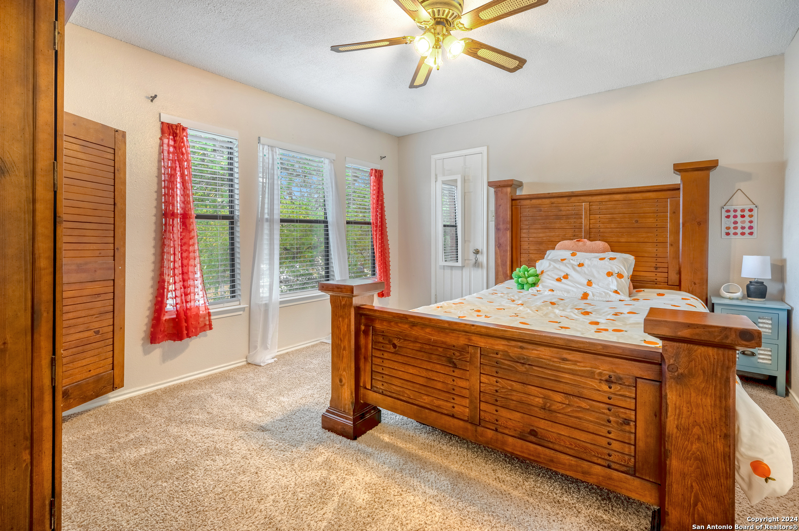 16039 WALNUT CREEK DR