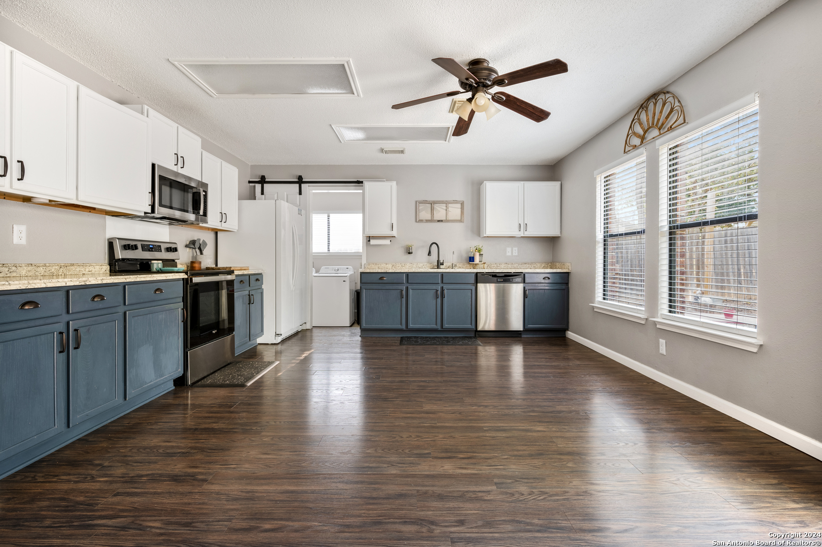 16039 WALNUT CREEK DR