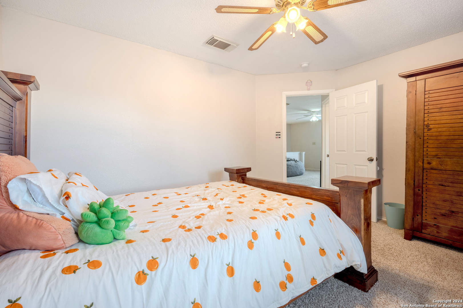 16039 WALNUT CREEK DR