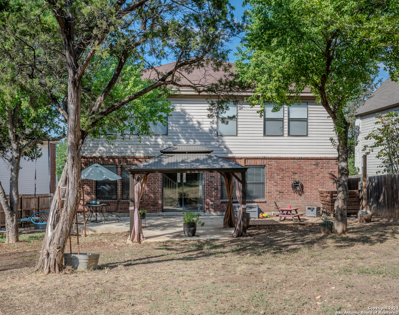 16039 WALNUT CREEK DR