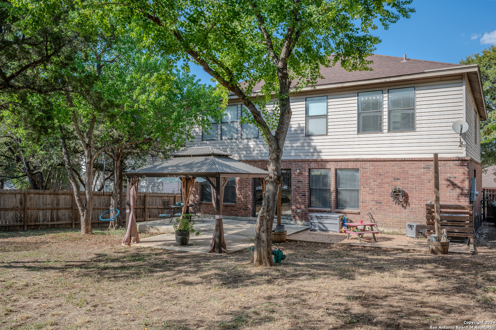 16039 WALNUT CREEK DR