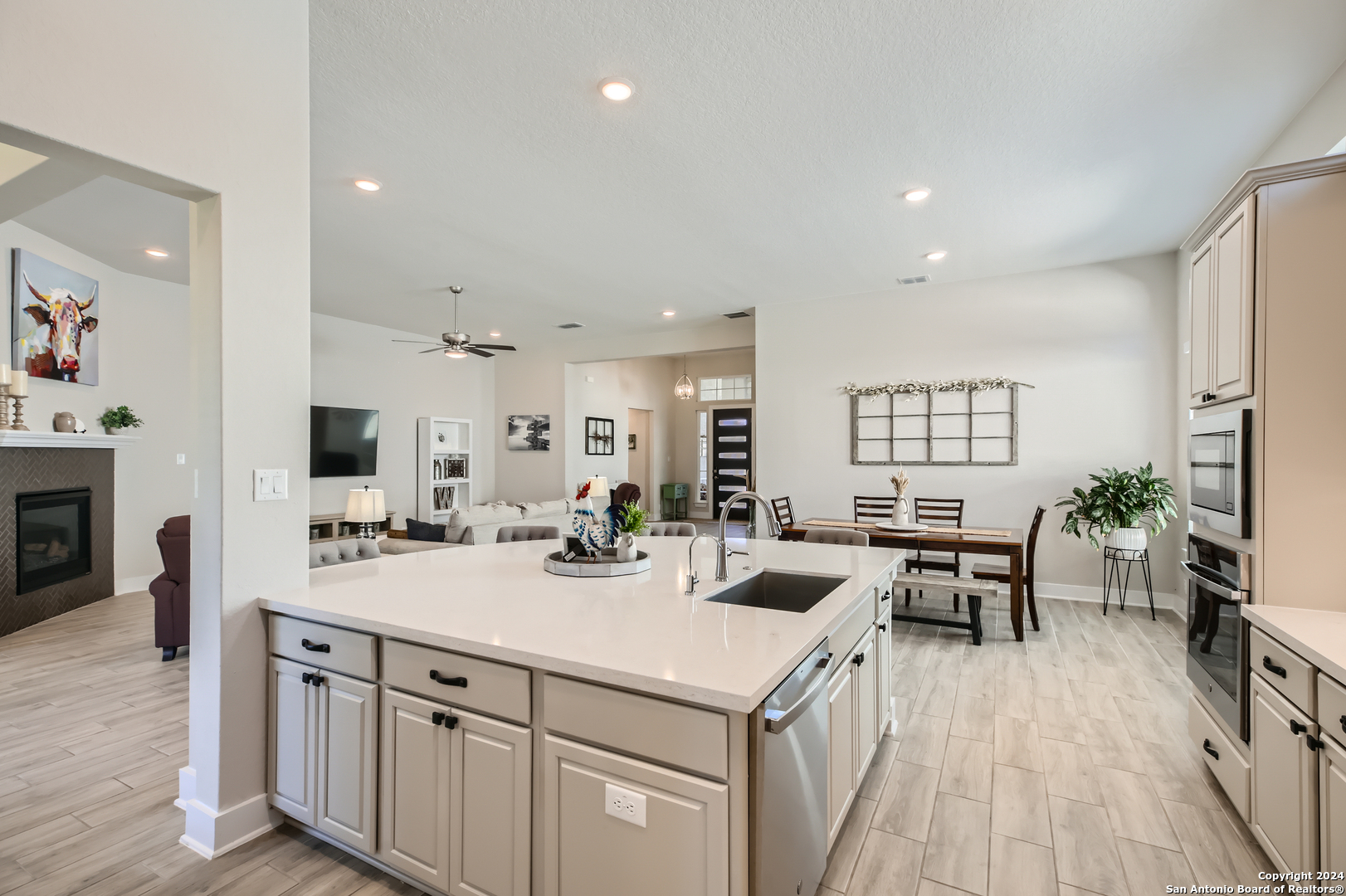 24718 RESORT PKWY